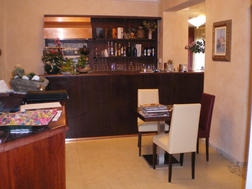 Hotel Oasis Marina di Ravenna Dış mekan fotoğraf